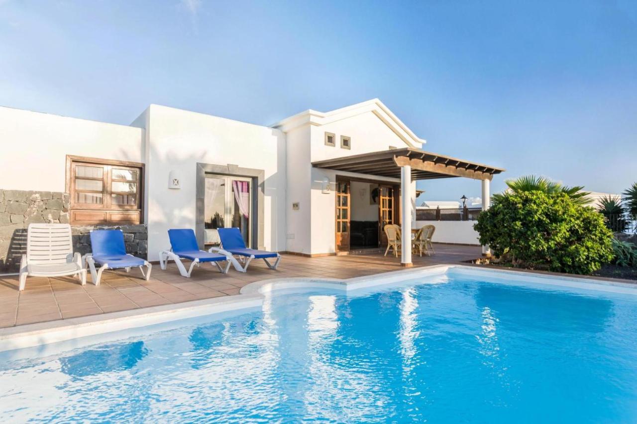 Villa Tania - Villa Independiente Con Piscina Privada Playa Blanca  Exteriör bild
