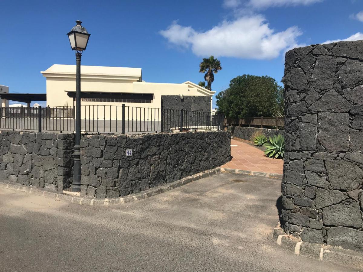 Villa Tania - Villa Independiente Con Piscina Privada Playa Blanca  Exteriör bild